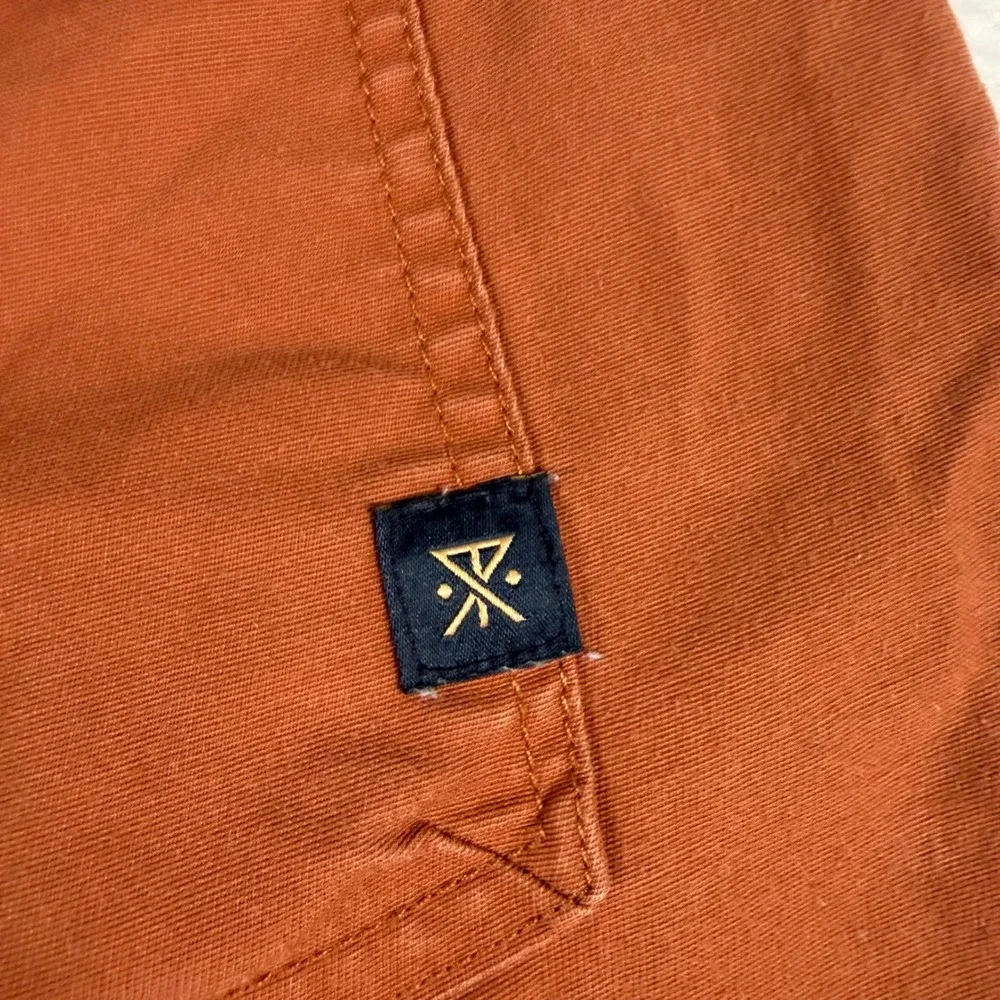 Roark Layover Traveler Shorts Mens 30 Rust Orange Cotton Gorpcore Utility Travel